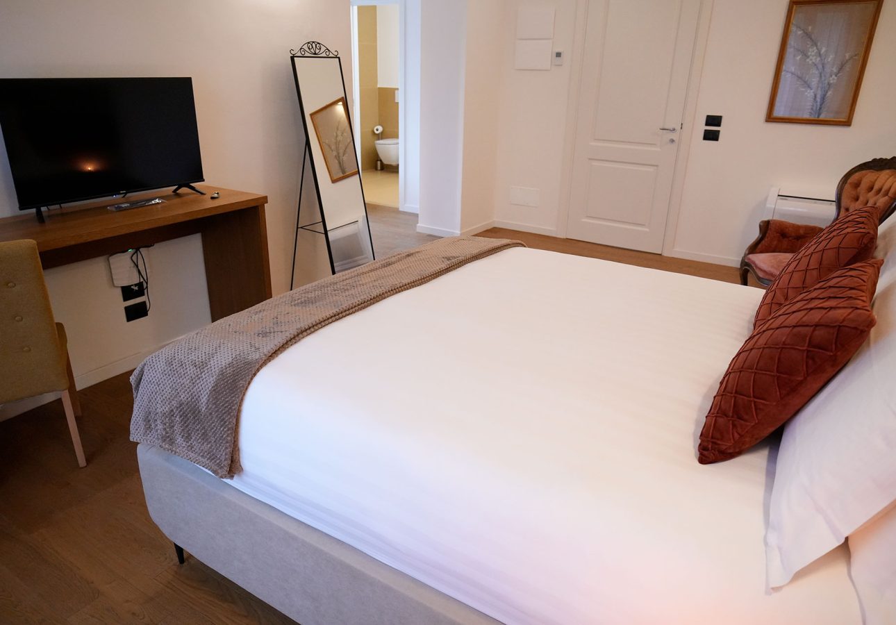 camera-deluxe-resort-paolimura-1